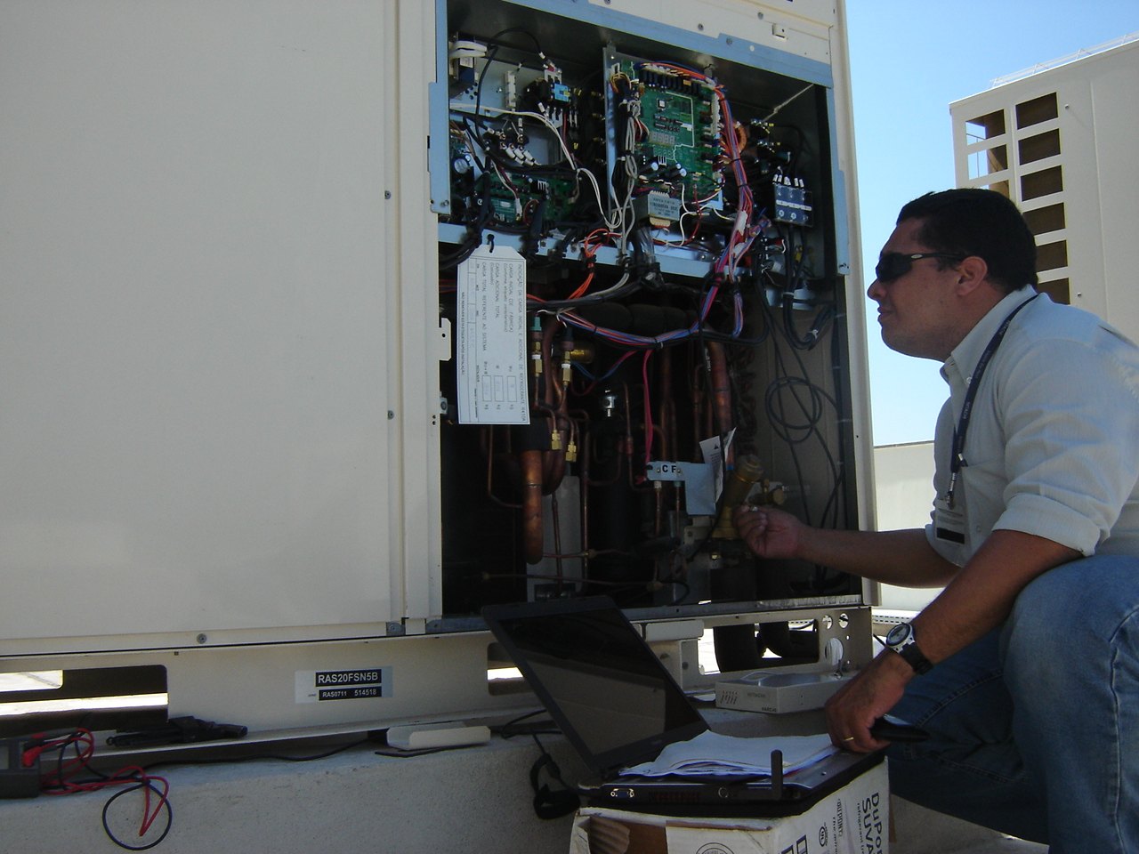 Troubleshooting & repairs — illustrative photograph